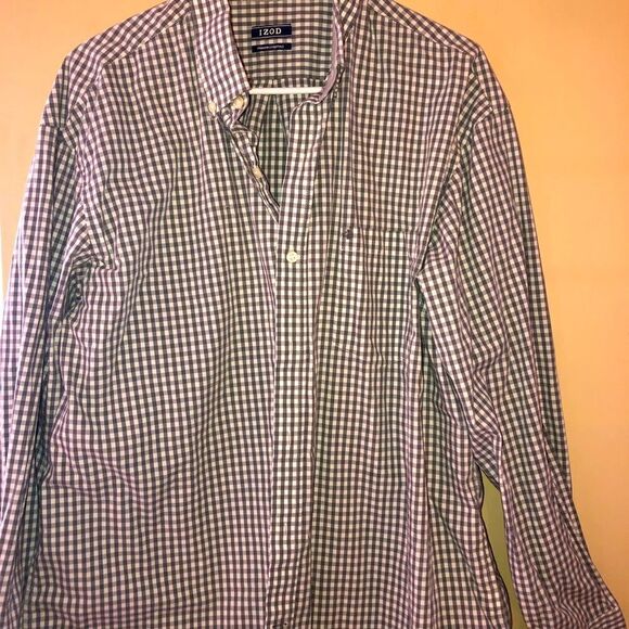 IZod shirt   - Picture 1 of 3